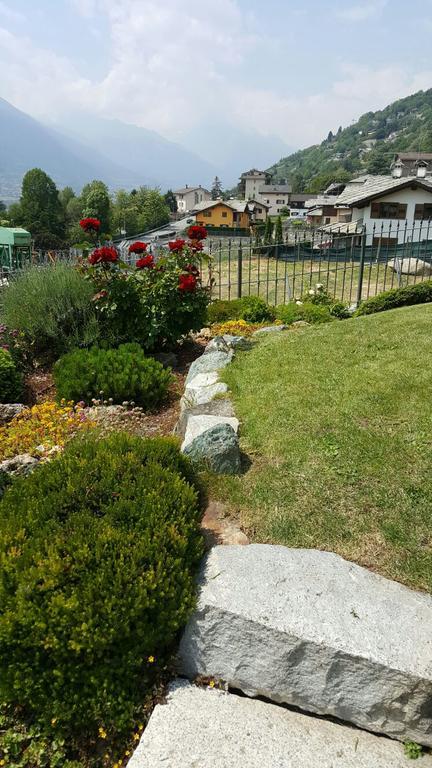 Appartamento Fleur Des Neiges Aosta Exterior foto